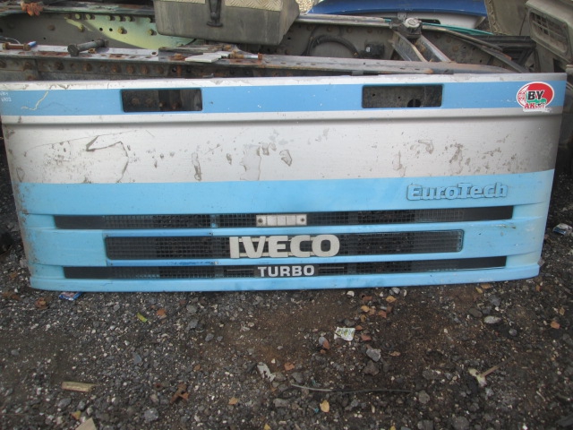 24701 капот решётка радиатора IVECO EURO TECH 8143899 8143892 8143891