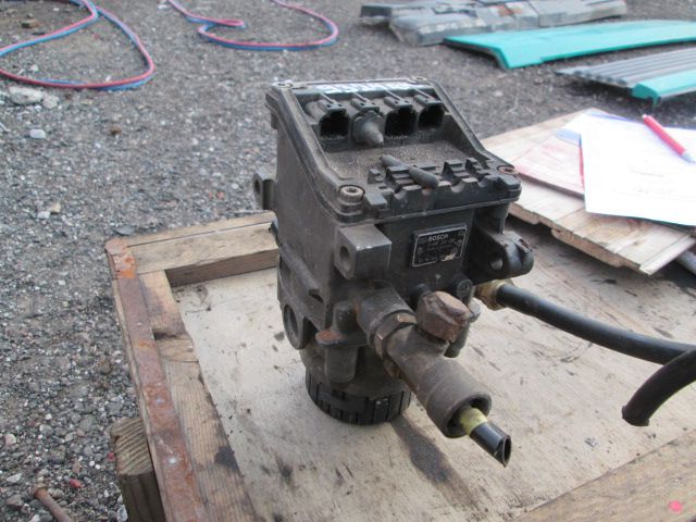 25875  29324  0486203002  5010344185 Модулятор EBS одноканальный Renault рено