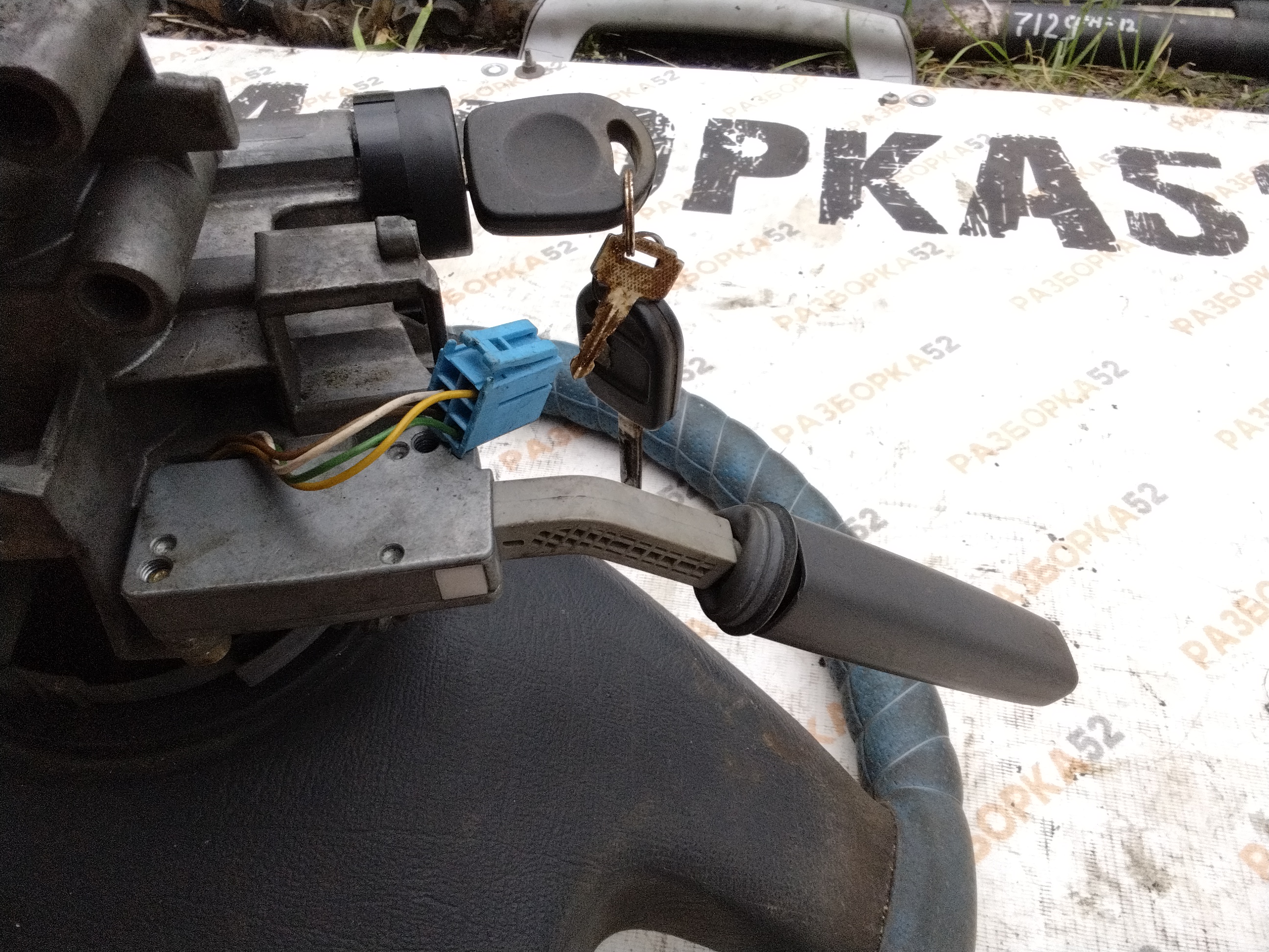 183 Рулевая колонка с замком зажигания Ман MAN AM60HP, Замок зажигания -  81255016035 460429, 255090110 - переключатель подрулевой, AM60HP, 255090110 - руль,