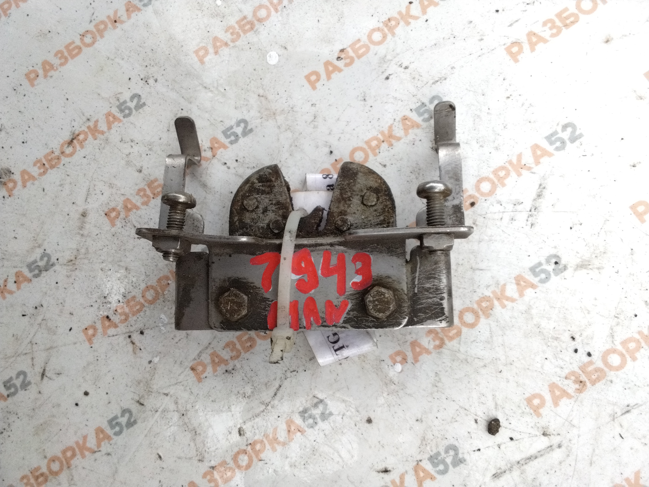 Замок капота 81971220028 81611405030 MAN TGA D2066LF02 2007