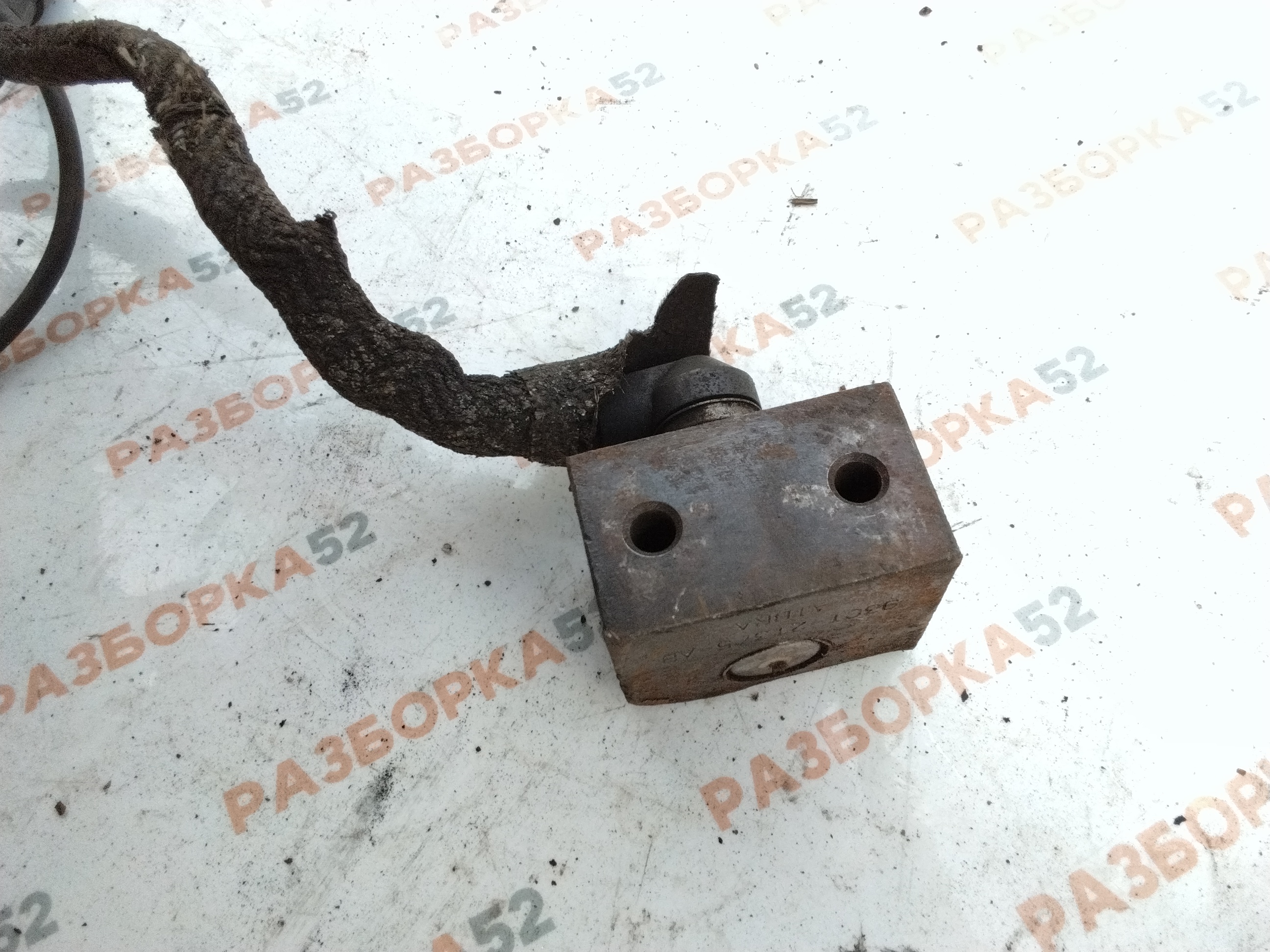 Кронштейн датчика Форд Ford ABS 93CT2T375AB T127984 FORD CARGO 1838N 2011