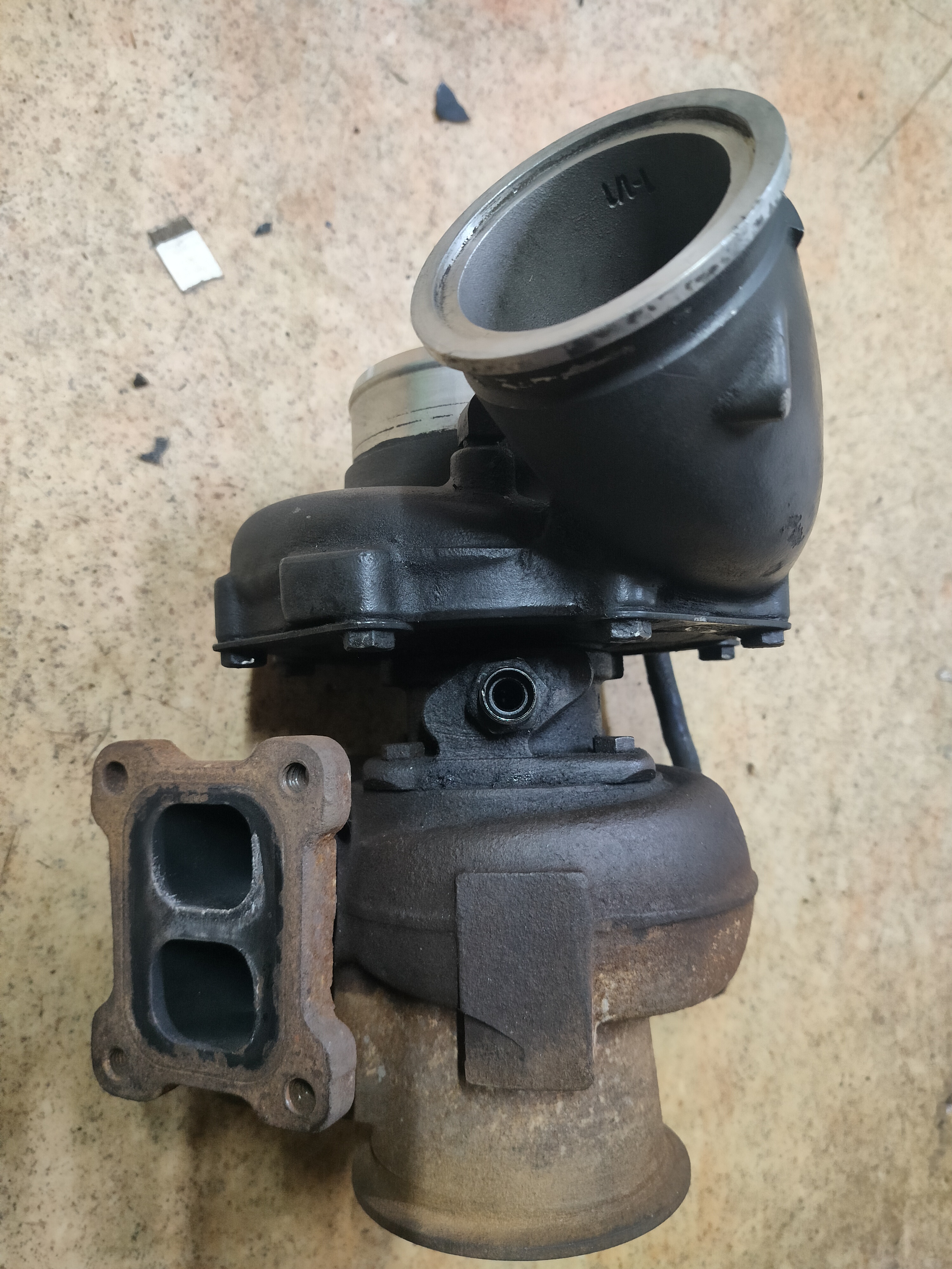 Турбина  1854858 572890 789830-13 2080644  QC00363B Scania P310  DC09