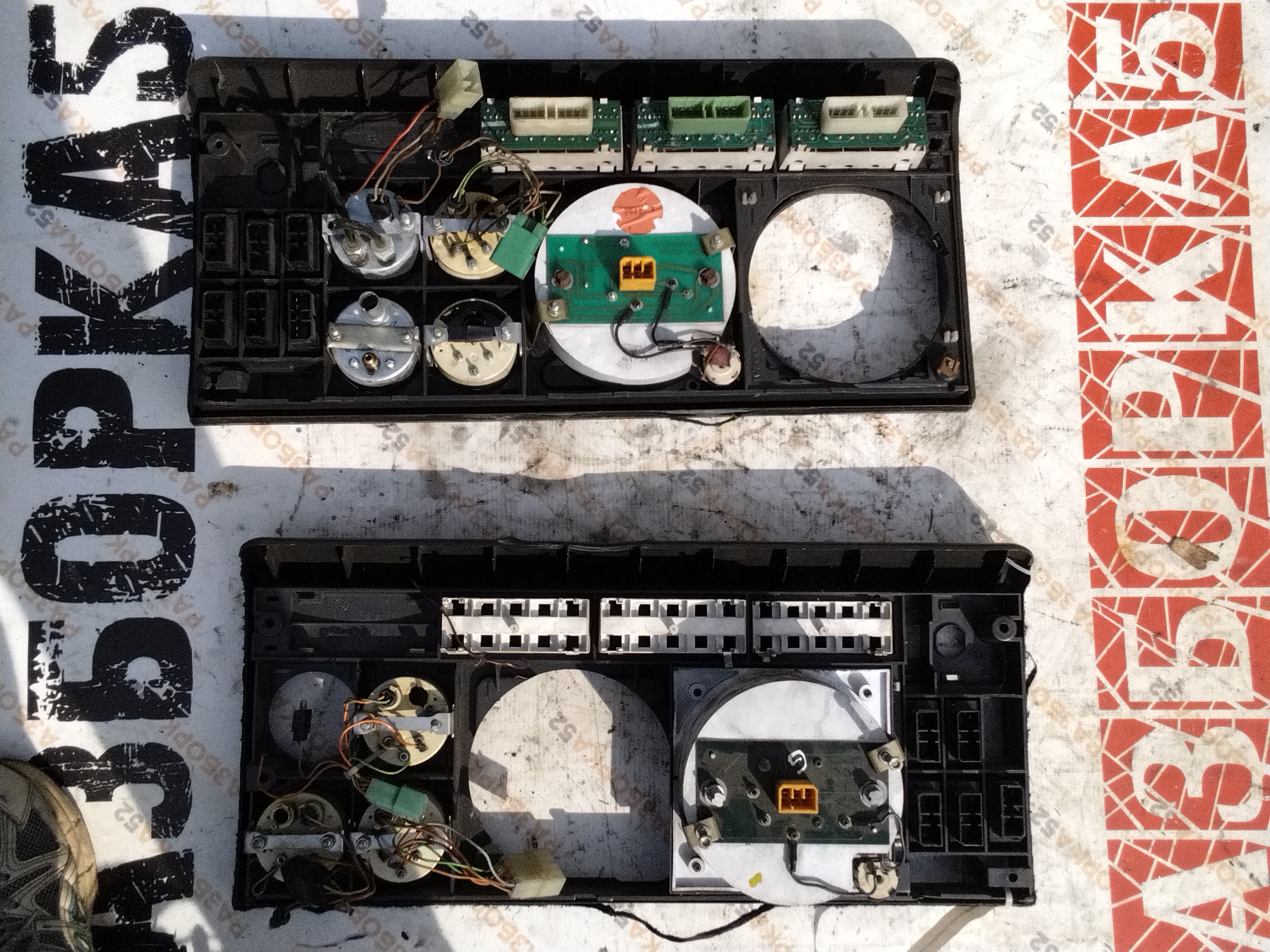 Панель приборов комбинация ивеко евротех IVECO EuroTech 8143481 98473177 98472688 8143498