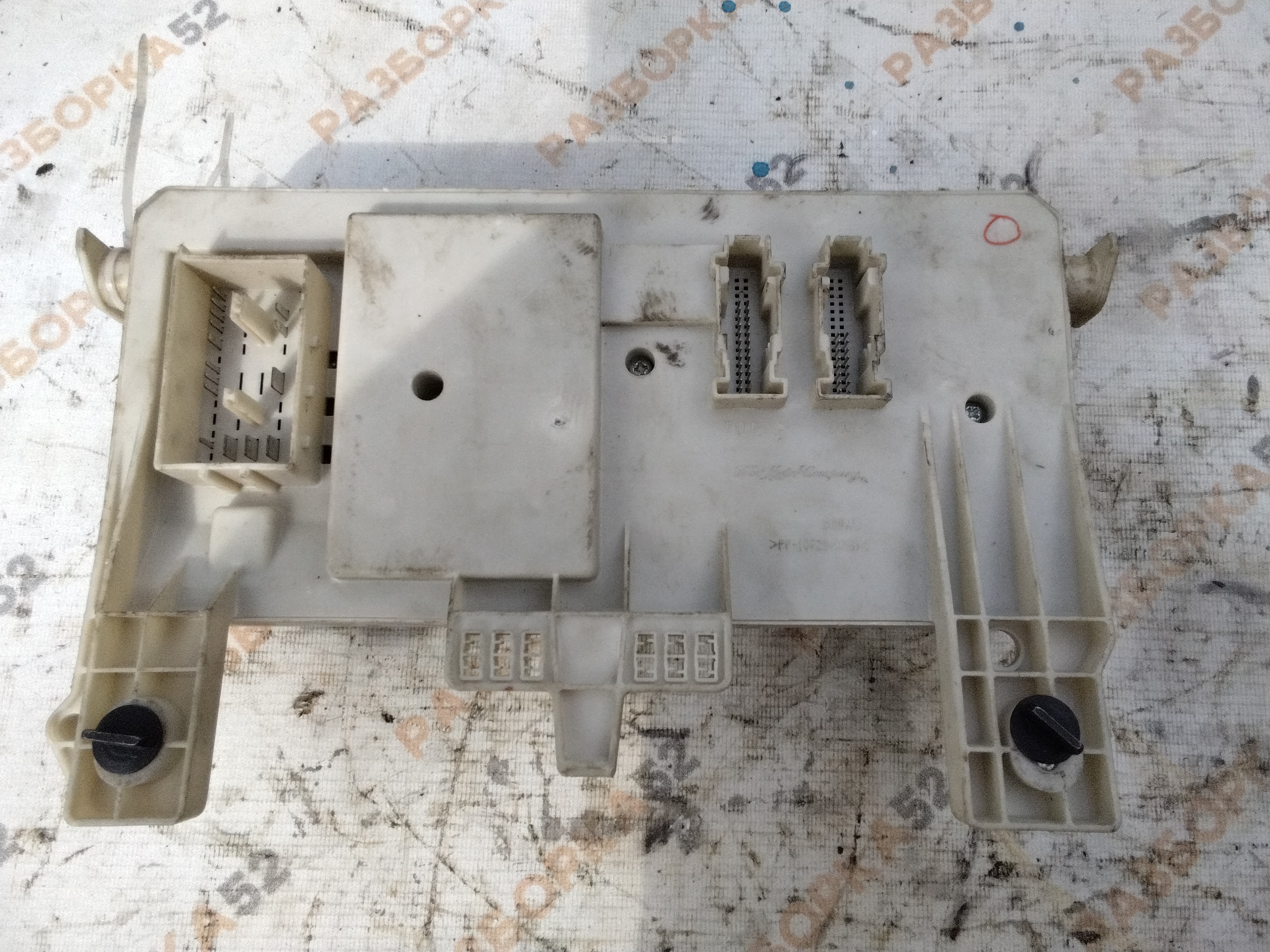 Блок предохранителей Форд Ford Focus II 00016707 66730 080104 00016707 519061063