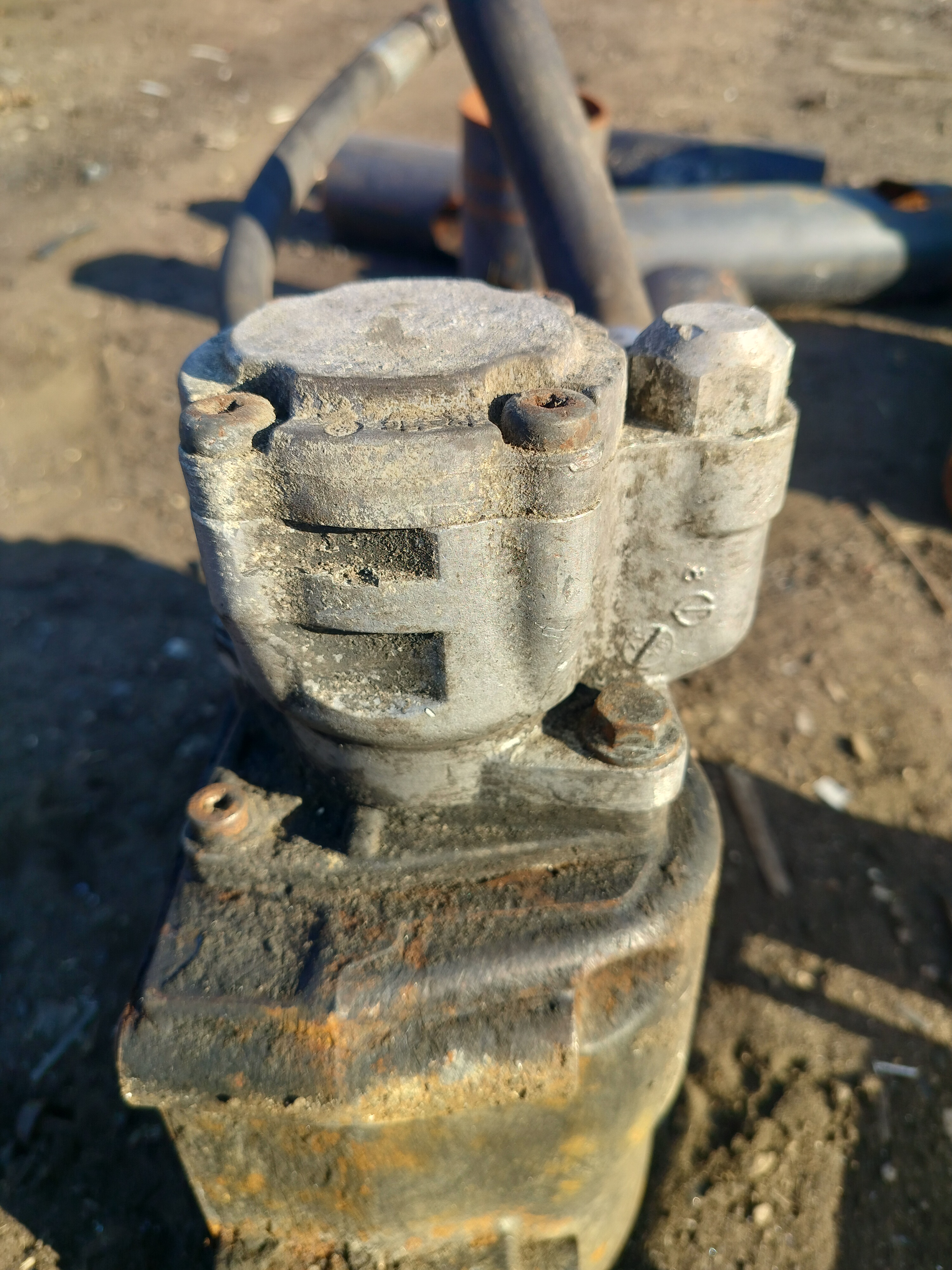 Насос ГУР MAN TGA LH2110456 81471016161 KS00000438 81471016136 D2876 D2865 D2866 D0824 D0826