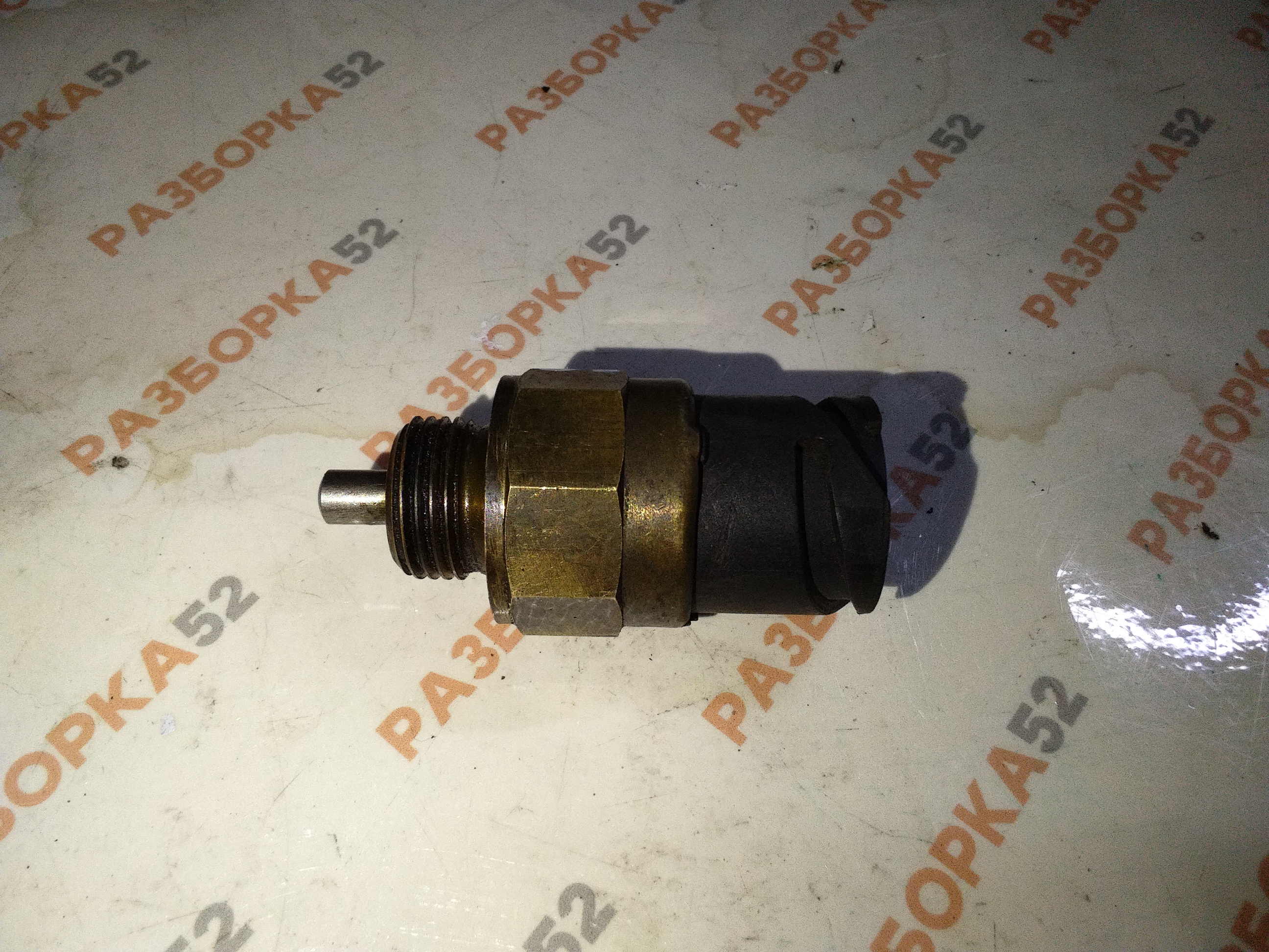Датчик блокировки дифференциала RENAULT TRUCKS Magnum Dxi Рено Магнум 7421318083 5001845859 5001845859 7485116453 5001868473 81255250257 0025450509 500056811