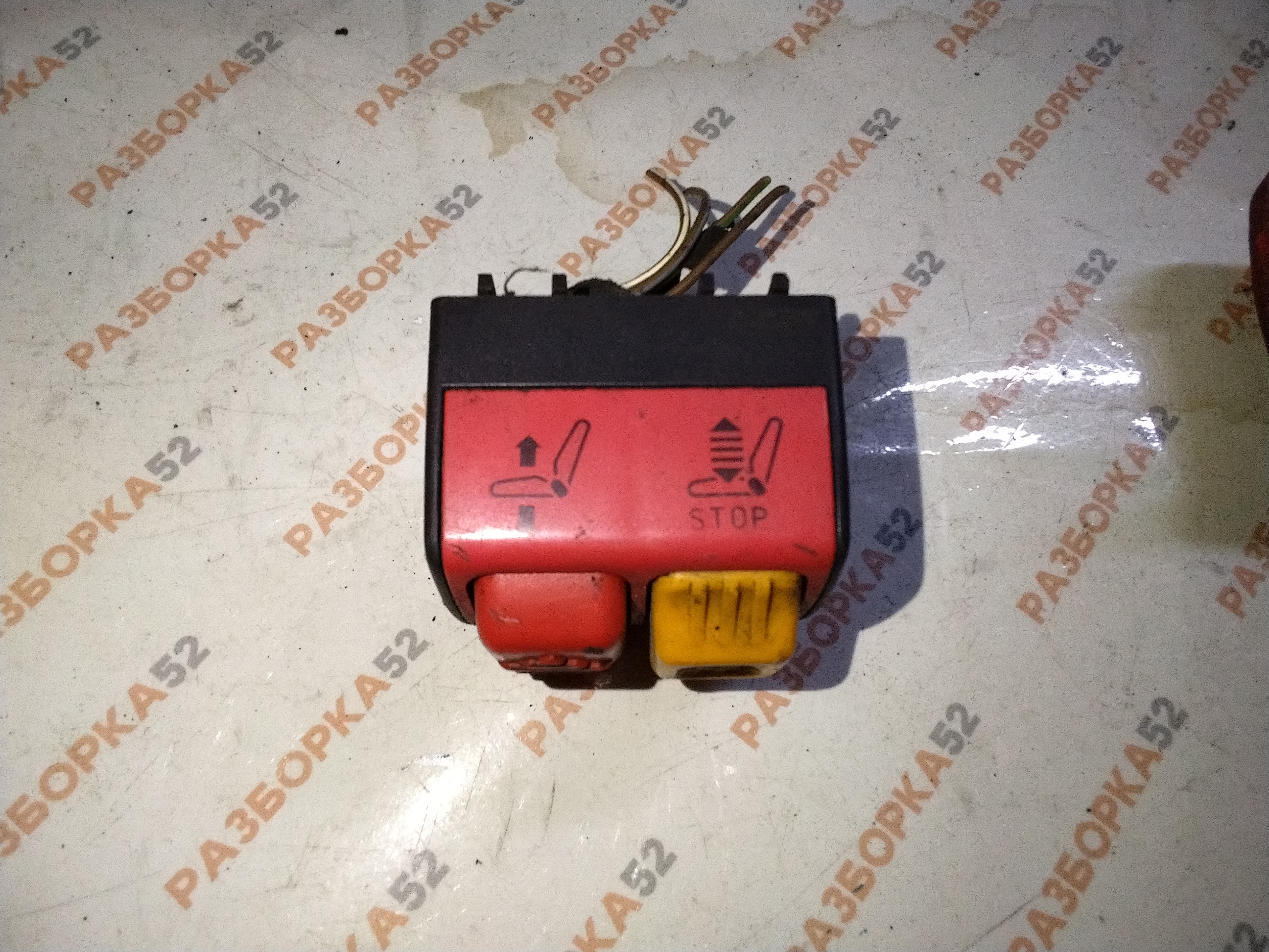 Переключатель регулирования сиденья ISRI 24698 atego axor Mercedes AXOR MAN SCANIA VOLVO