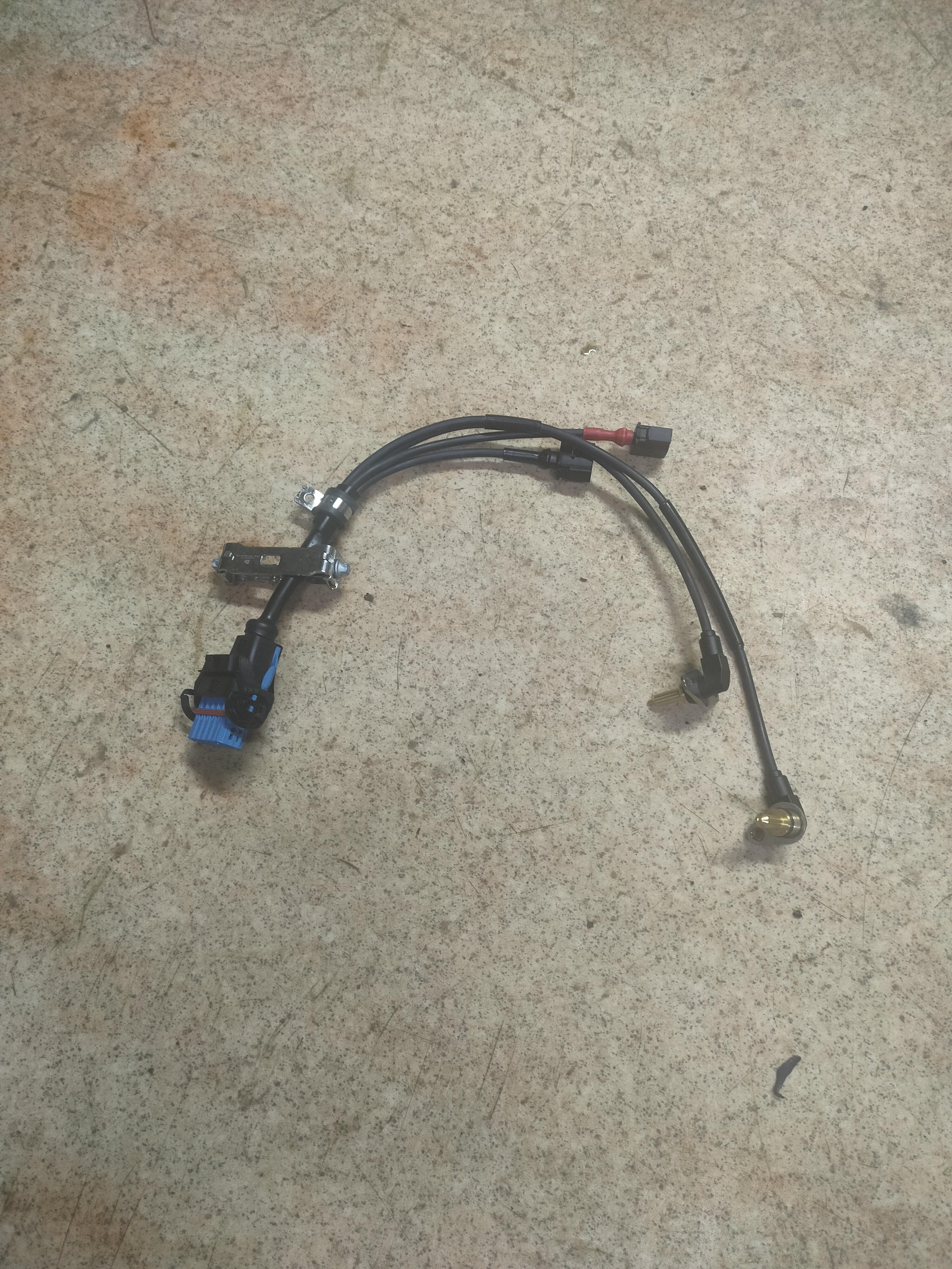 Проводка КПП 0501224004 Жгут проводов теплообменника АКПП ZF 12TX2620TD 0501.224.004