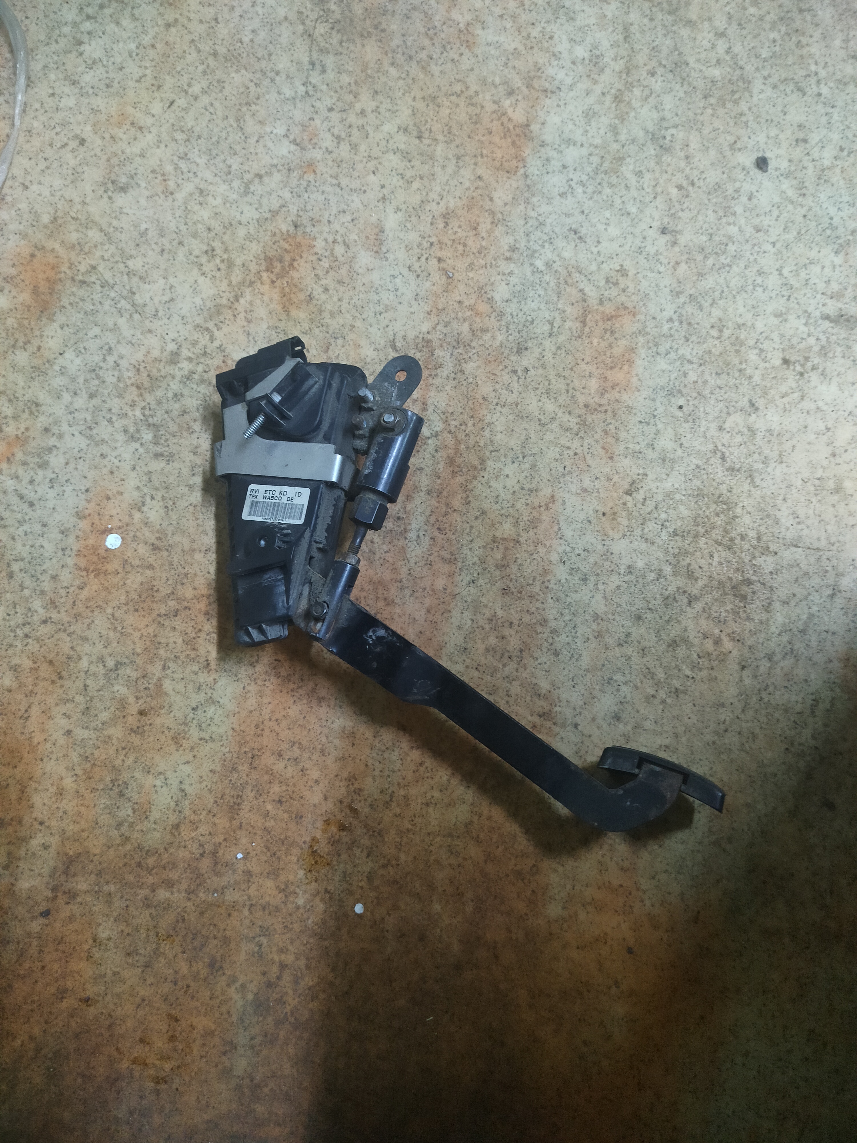 5010480823 педаль газа Renault Premium  7423328372 5010488823
