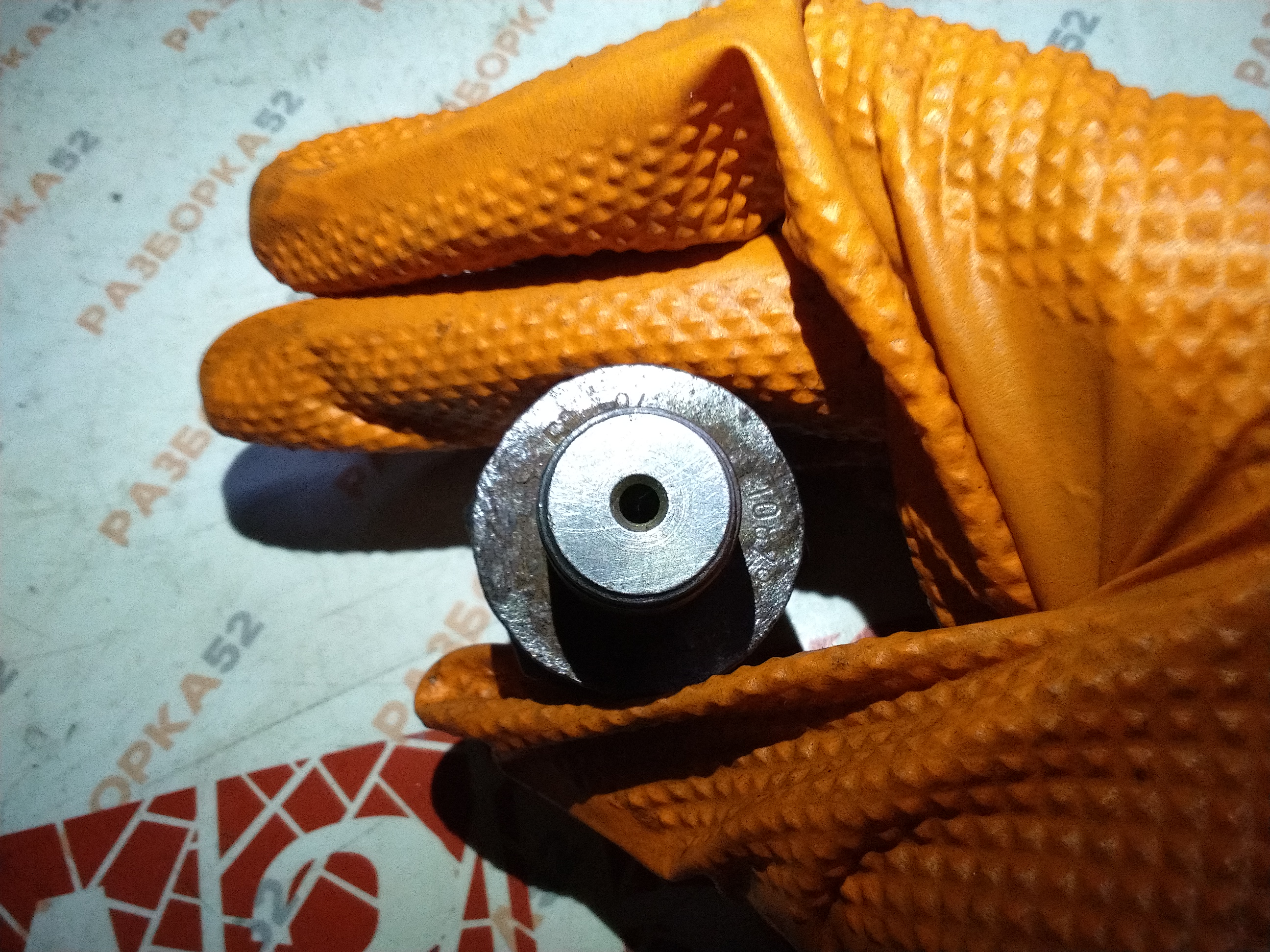 Датчик давления топлива Вольво Volvo 1087960 20382505