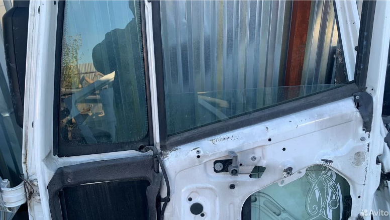 Каркас двери правой Iveco Stralis