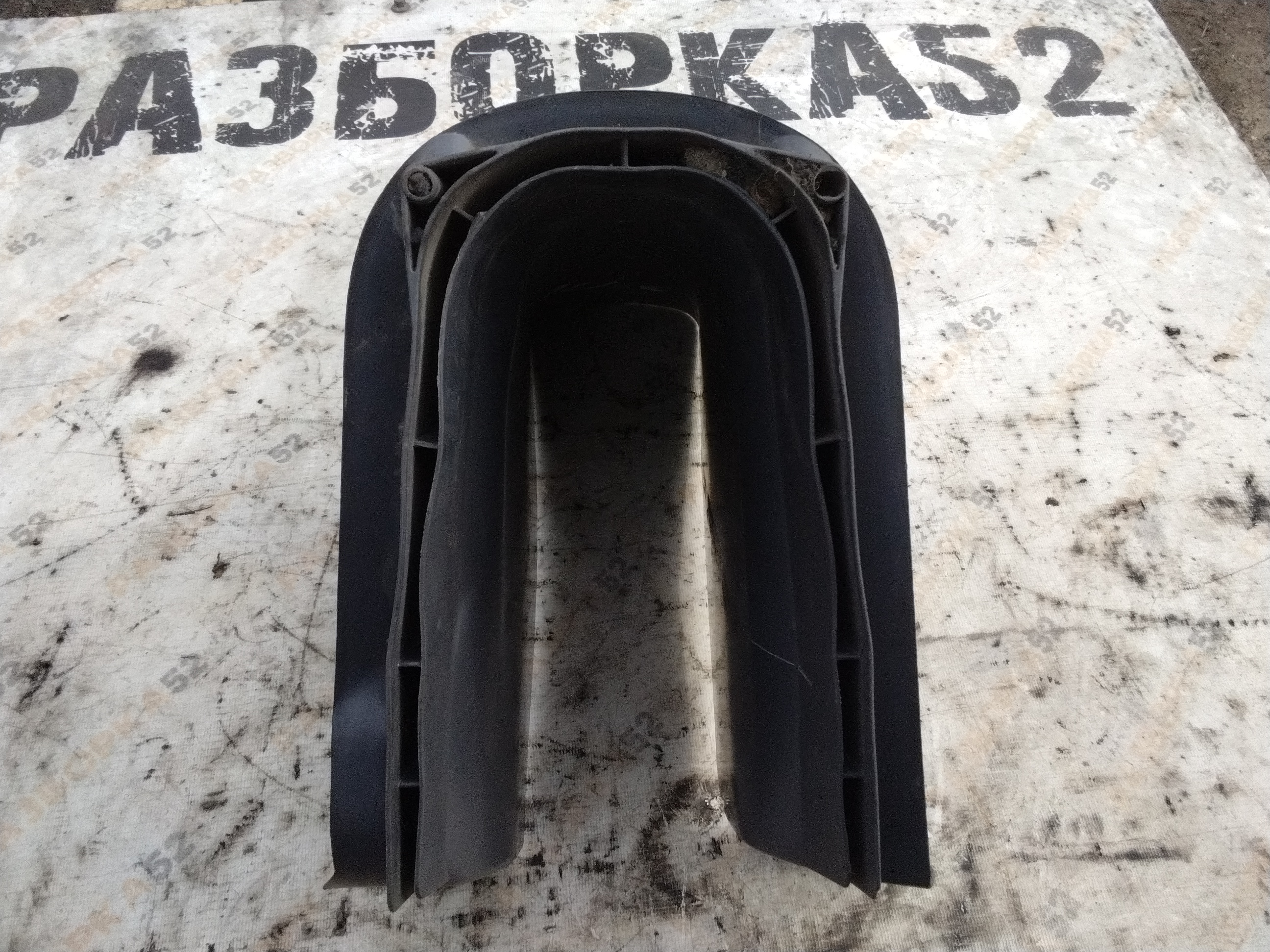 Нижний кожух рулевой колонки Скания Scania 4-series P, R, T Scania R124 DSC12 1368014 4386