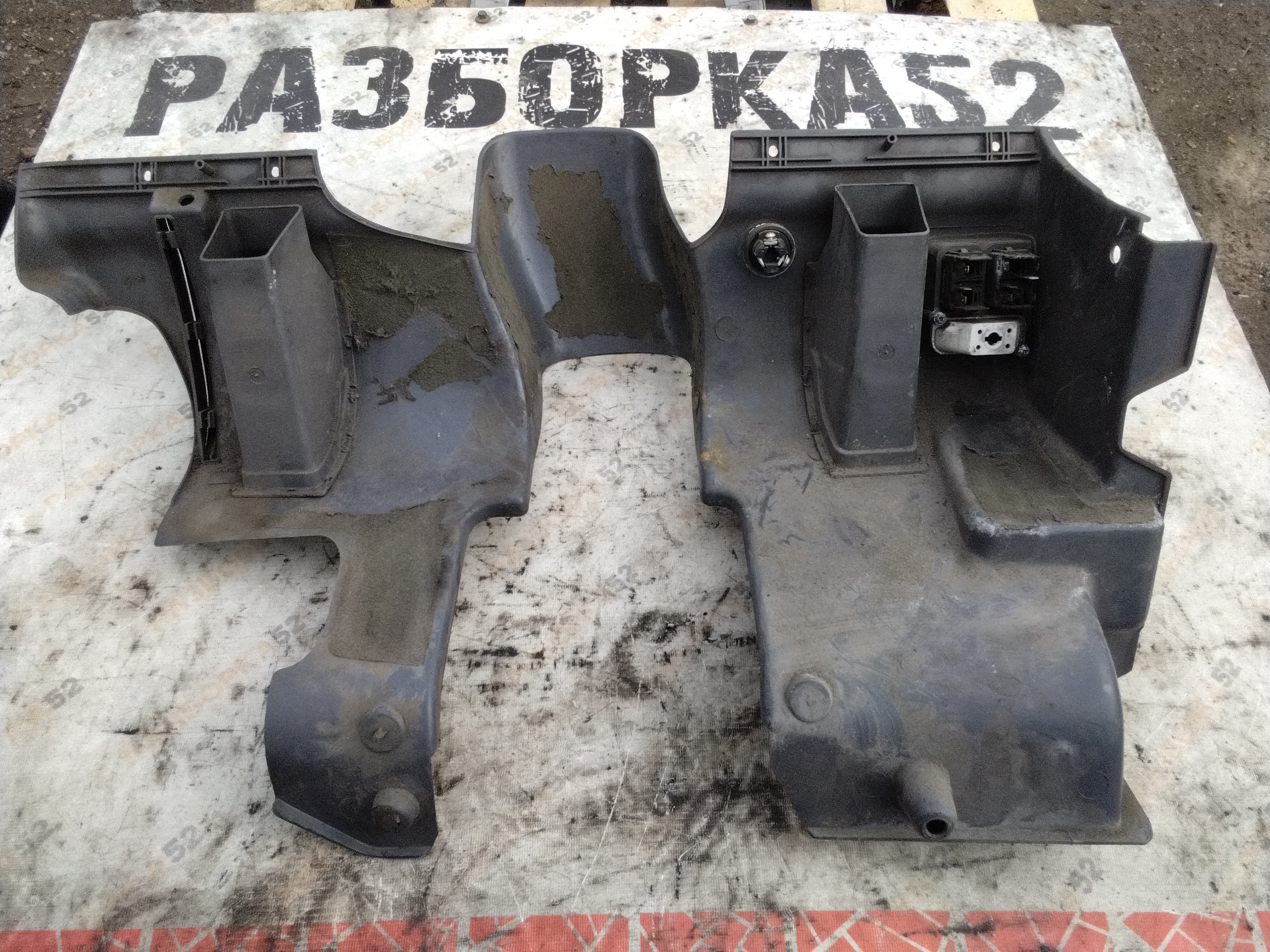 Комплект декоративных накладок салона Скания Scania 4-Series 1999 4AV-232842 1348471 4386, кнопки