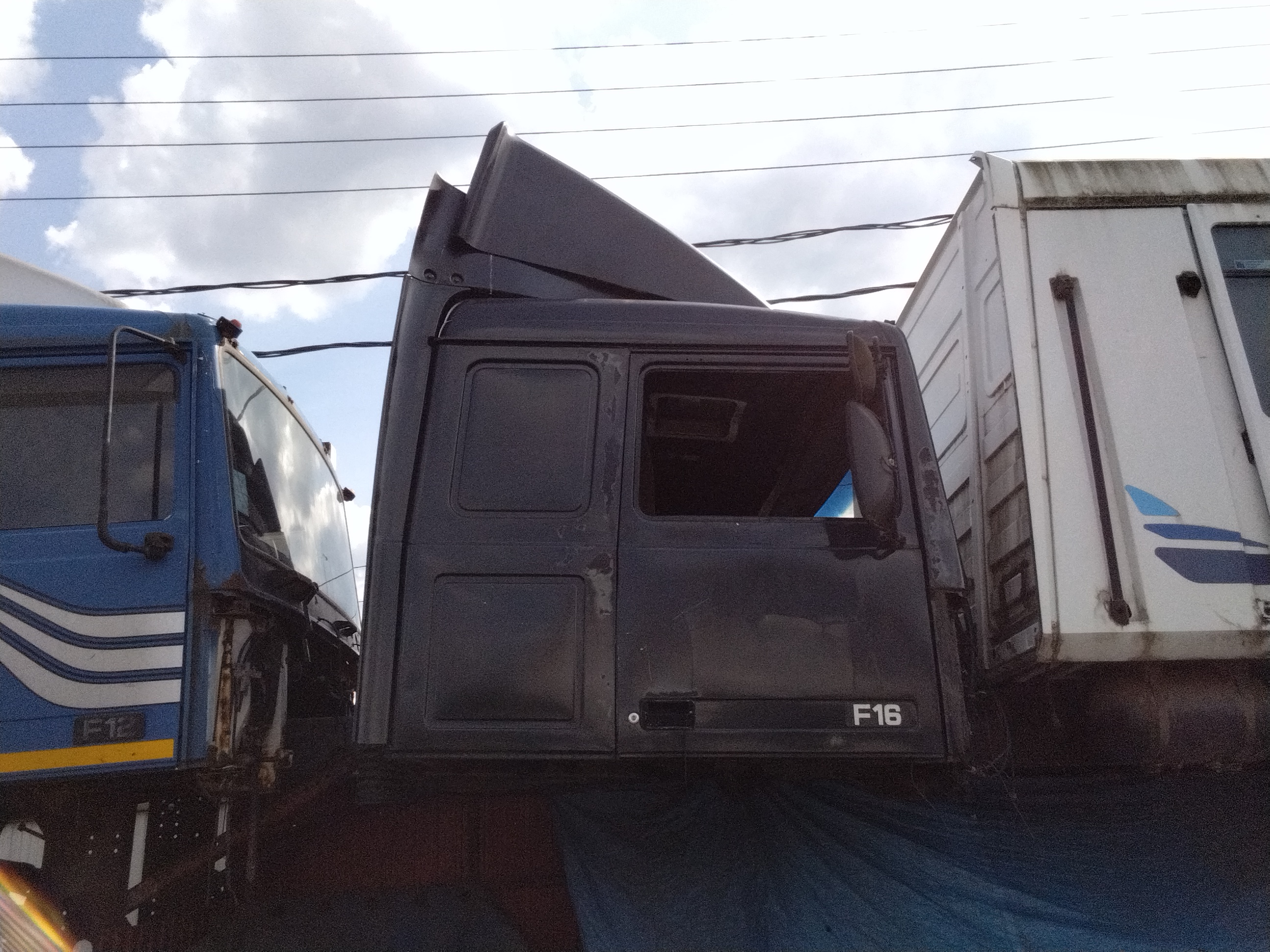Каркас кабины бу VOLVO F16 чёрная