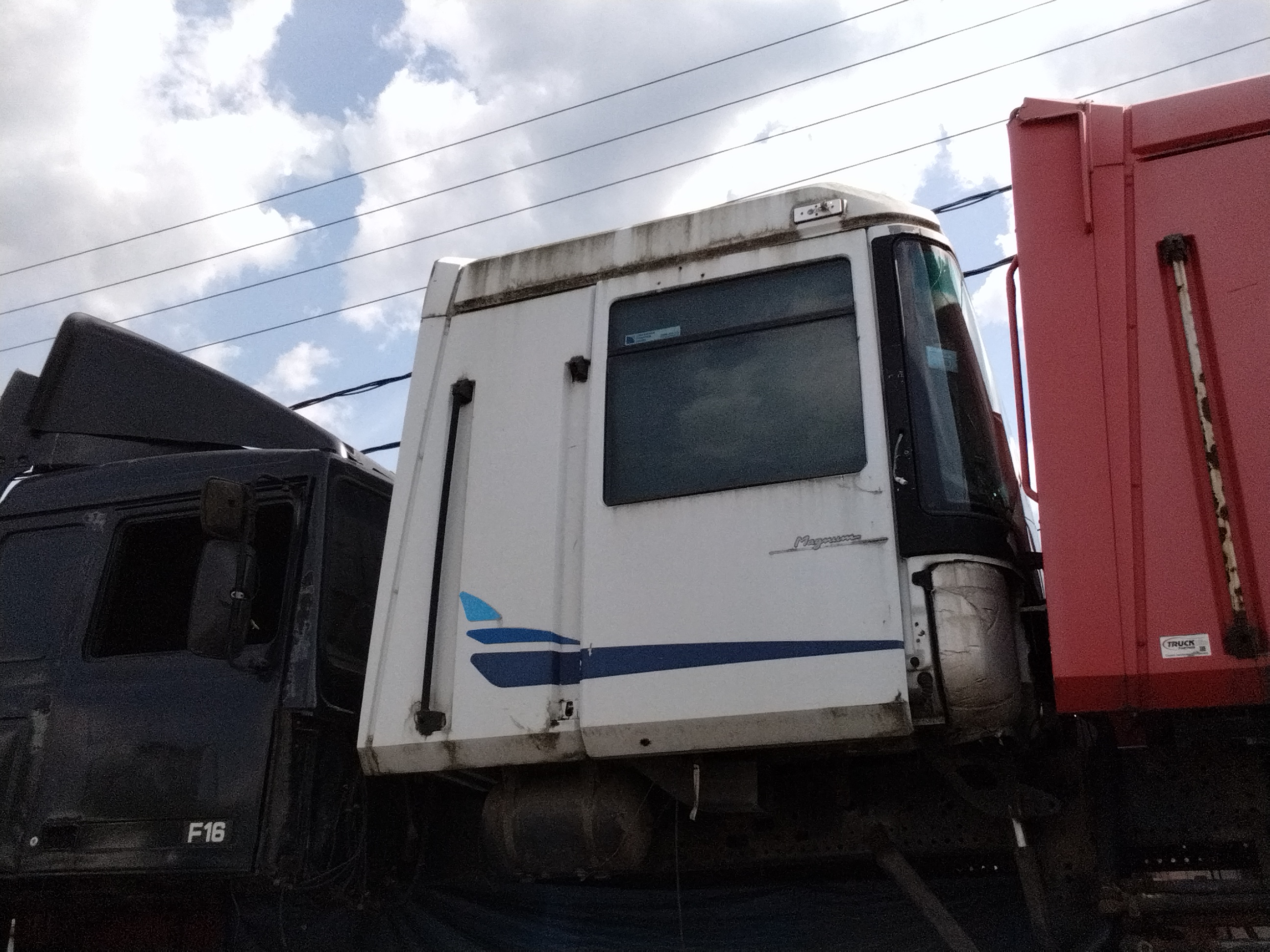 Каркас кабины бу Рено Магнум AE440