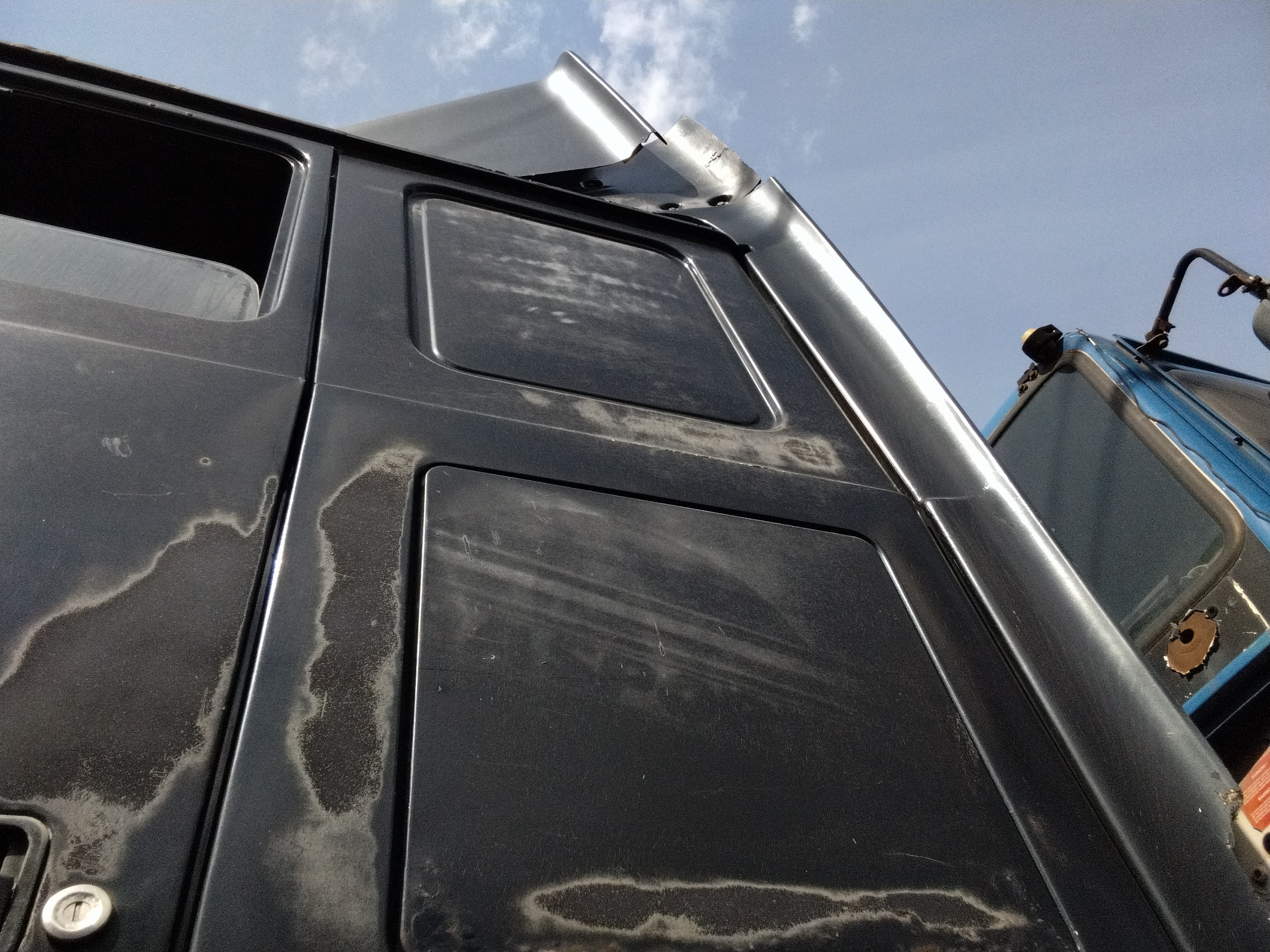 Каркас кабины бу VOLVO F16 чёрная