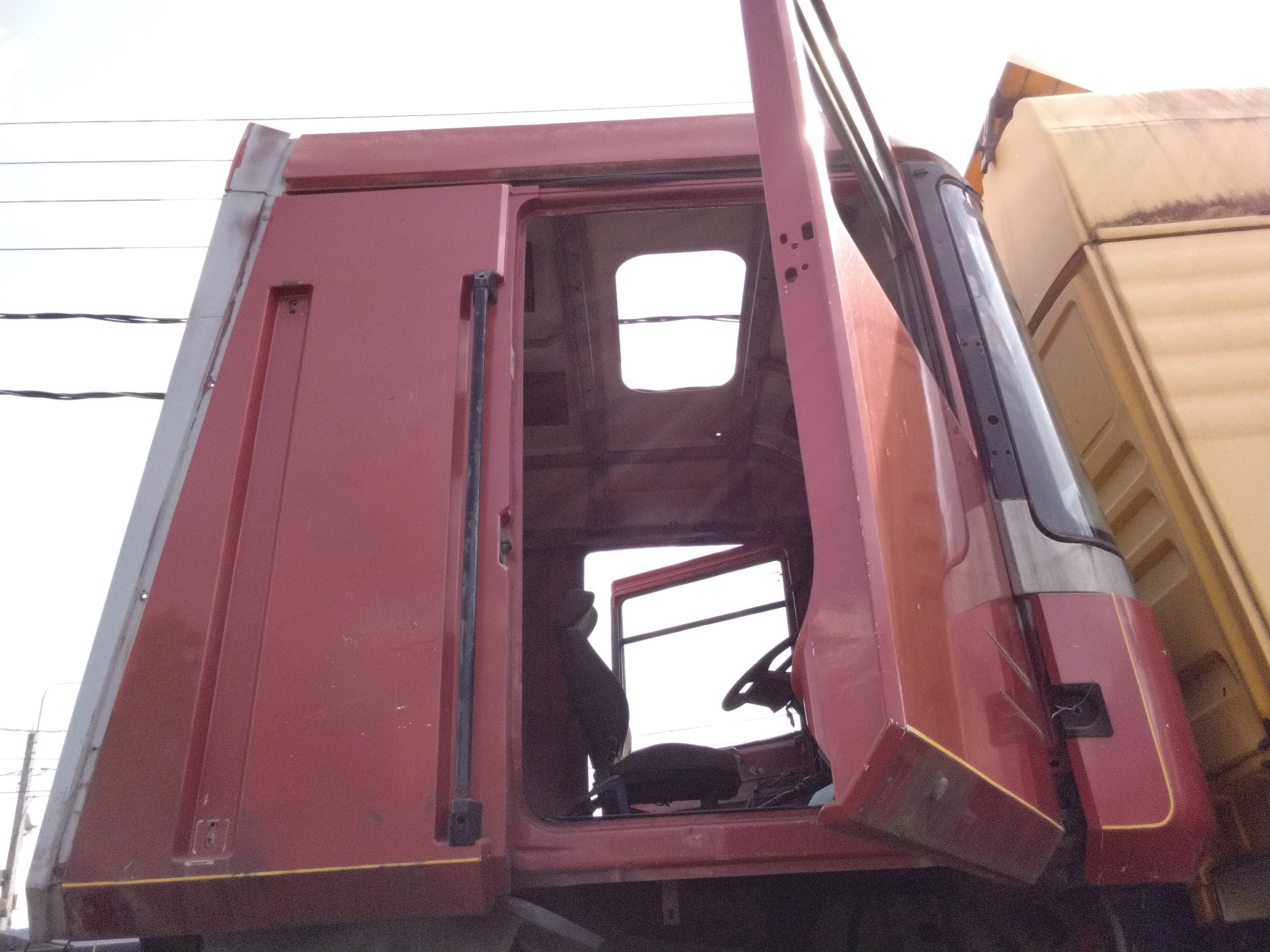 Каркас кабины Renault Magnum AE430