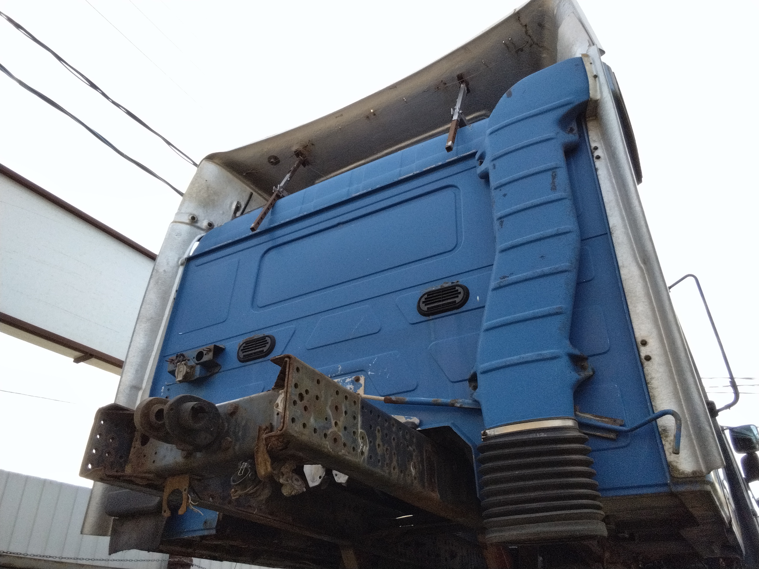Каркас кабины бу VOLVO F12 синяя