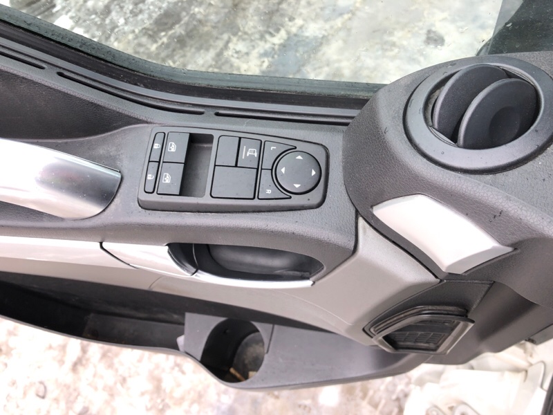 Дверь в сборе левая Man Tgx