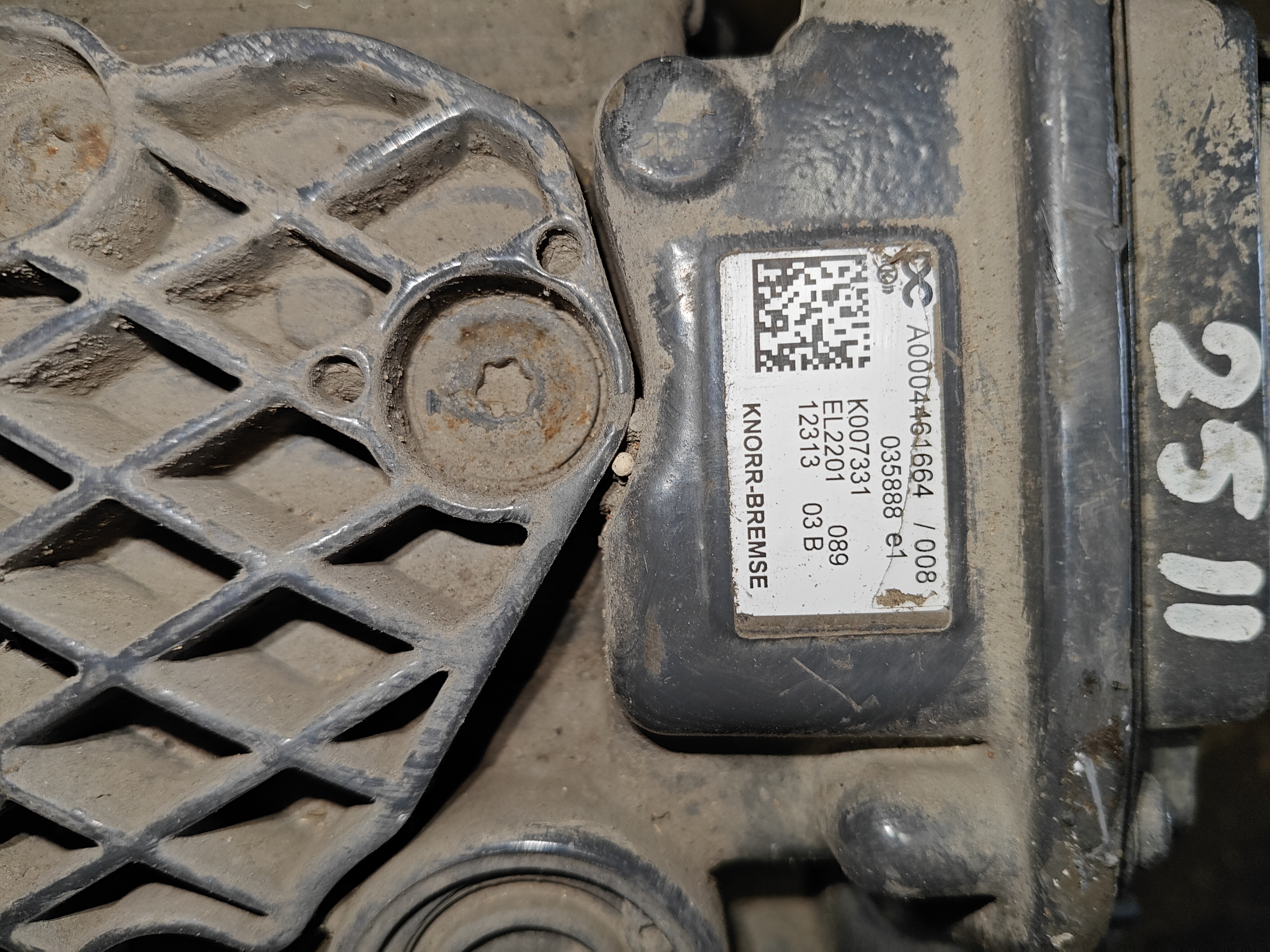 Осушитель воздуха Мерседес Актрос МП3 0004461664 0004461664 K138263N50 0014465064 0014461464 0004462964 0014464964