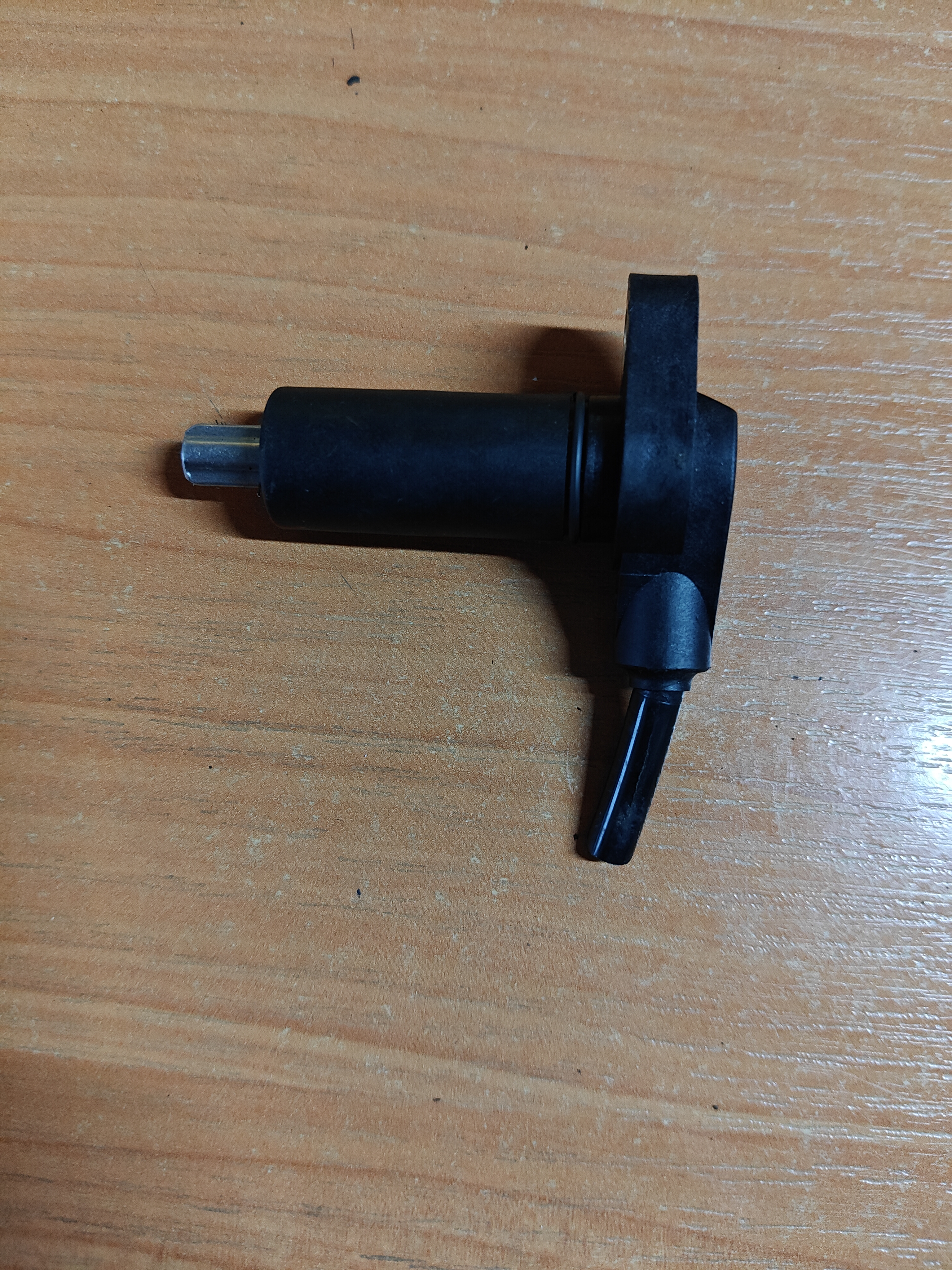 Датчик массового расхода воздуха MB 0486000016