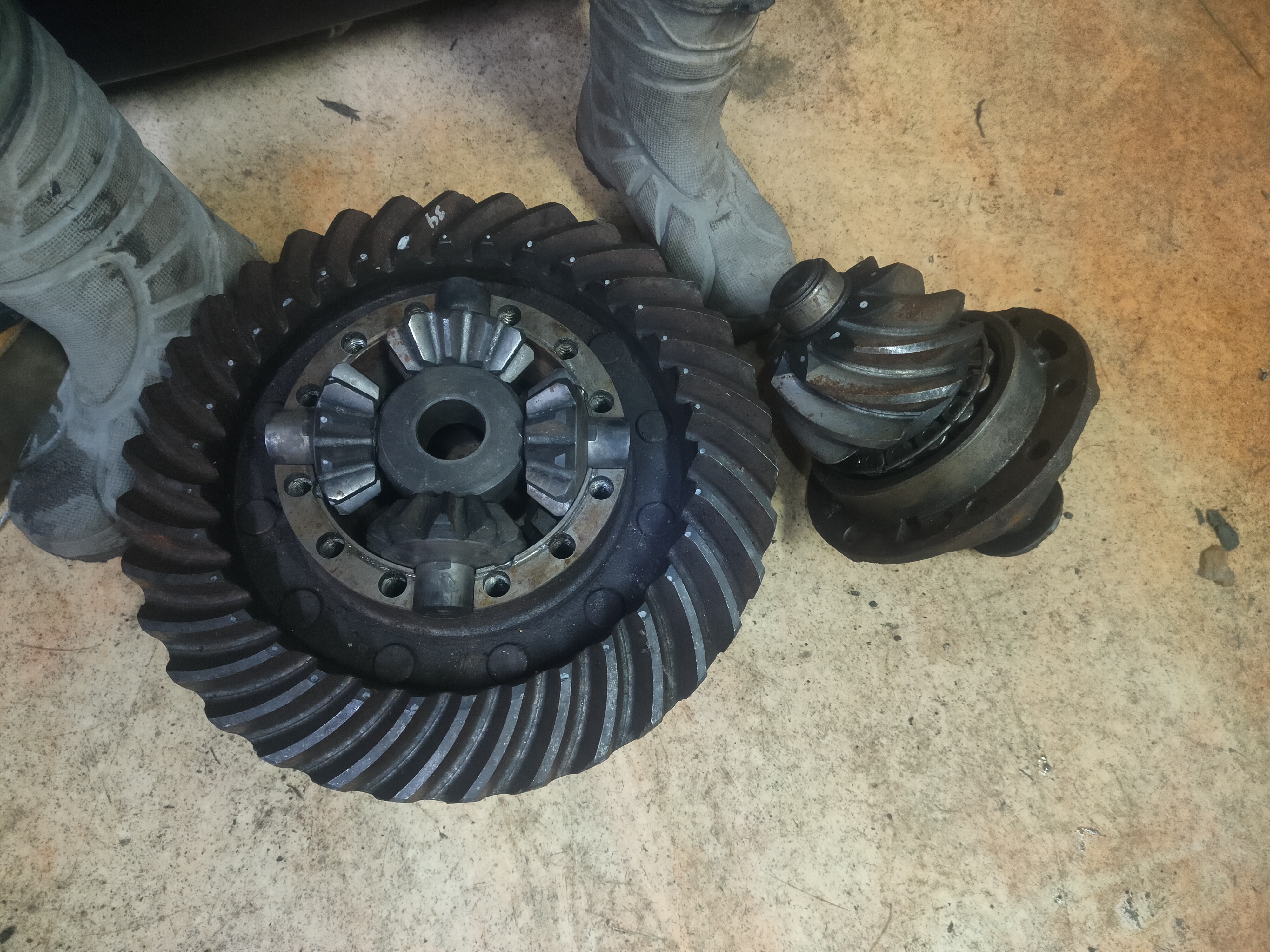 Главная пара редуктора R642 Scania R641 34/9 3.78 374828 74170295