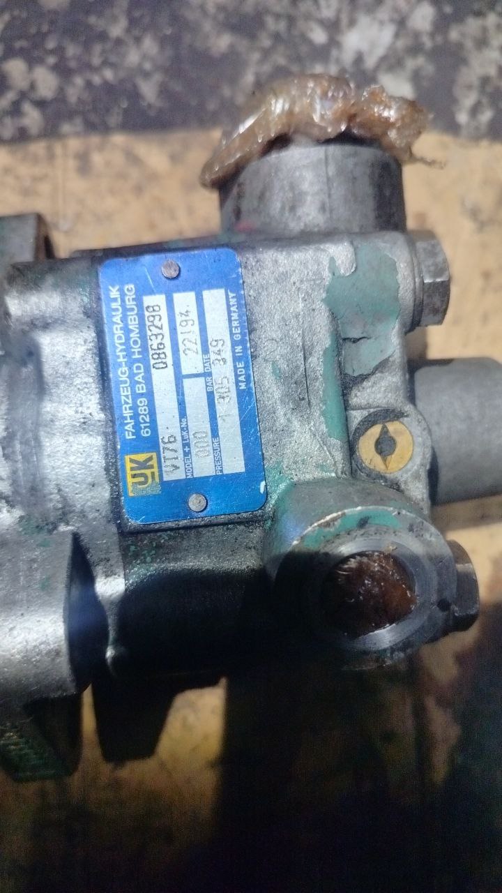 Насос ГУРа SCANIA 113