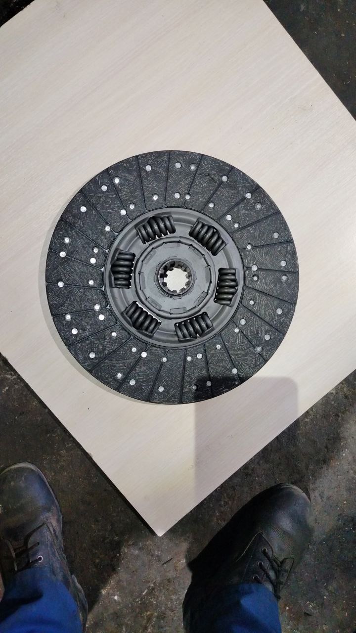 Диск сцепления ведомый (Ферадо) КАМАЗ, КПП ZF