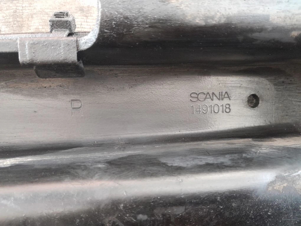 Кронштейн замка кабины скания 5R