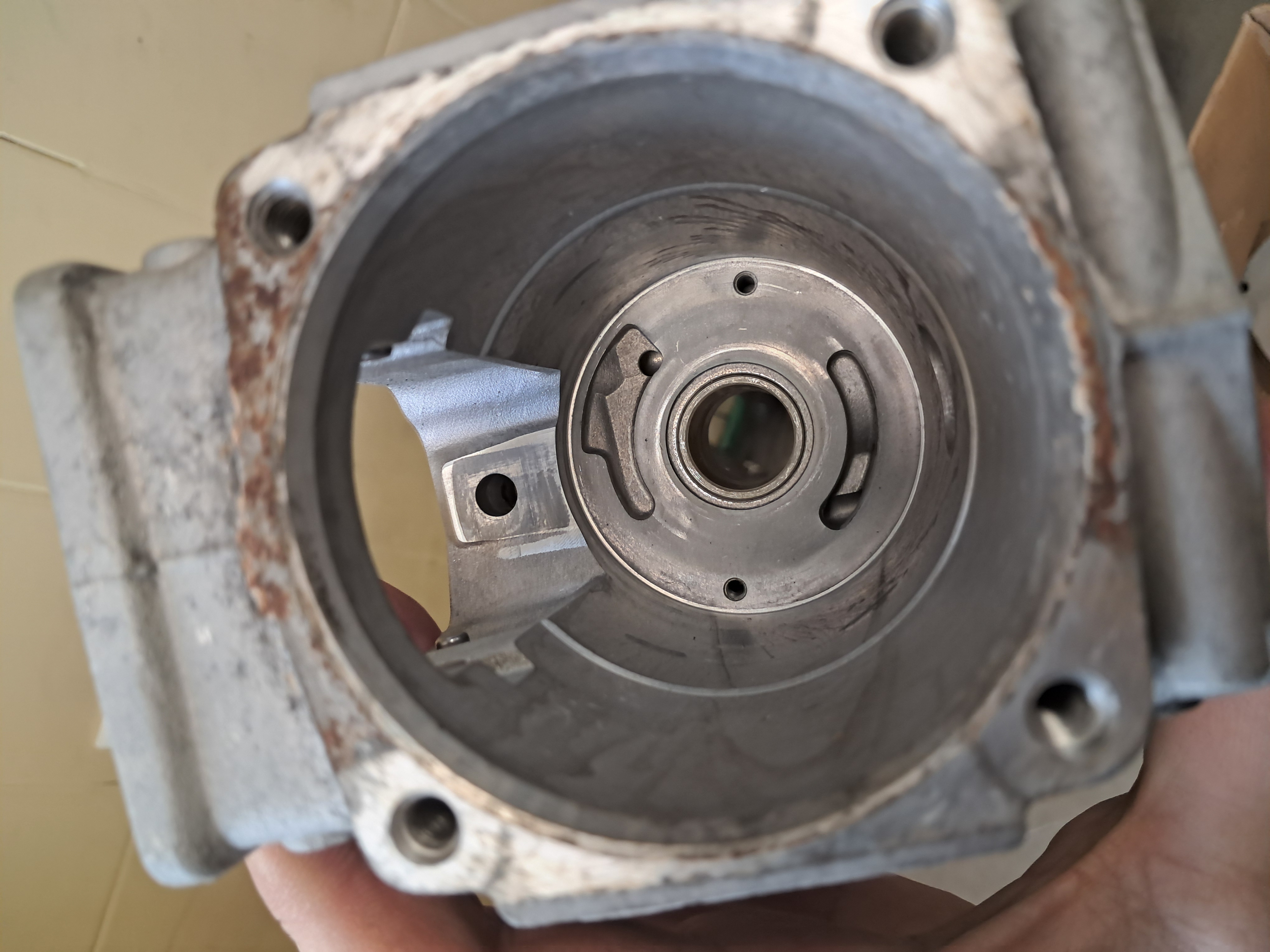 Корпус тнвд man 0824-0826 алюминевый 2 шпильки