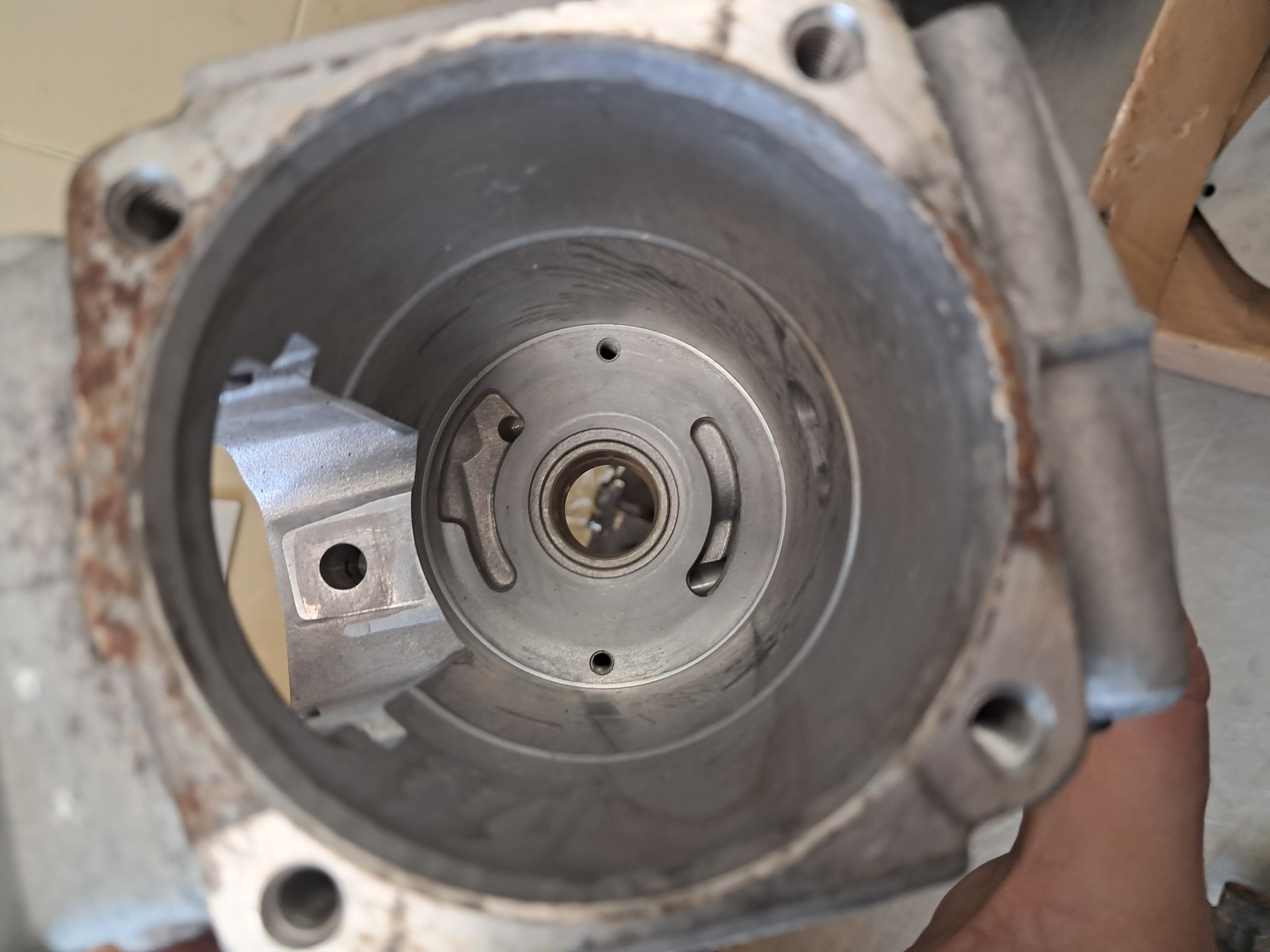 Корпус тнвд man 0824-0826 алюминевый 2 шпильки