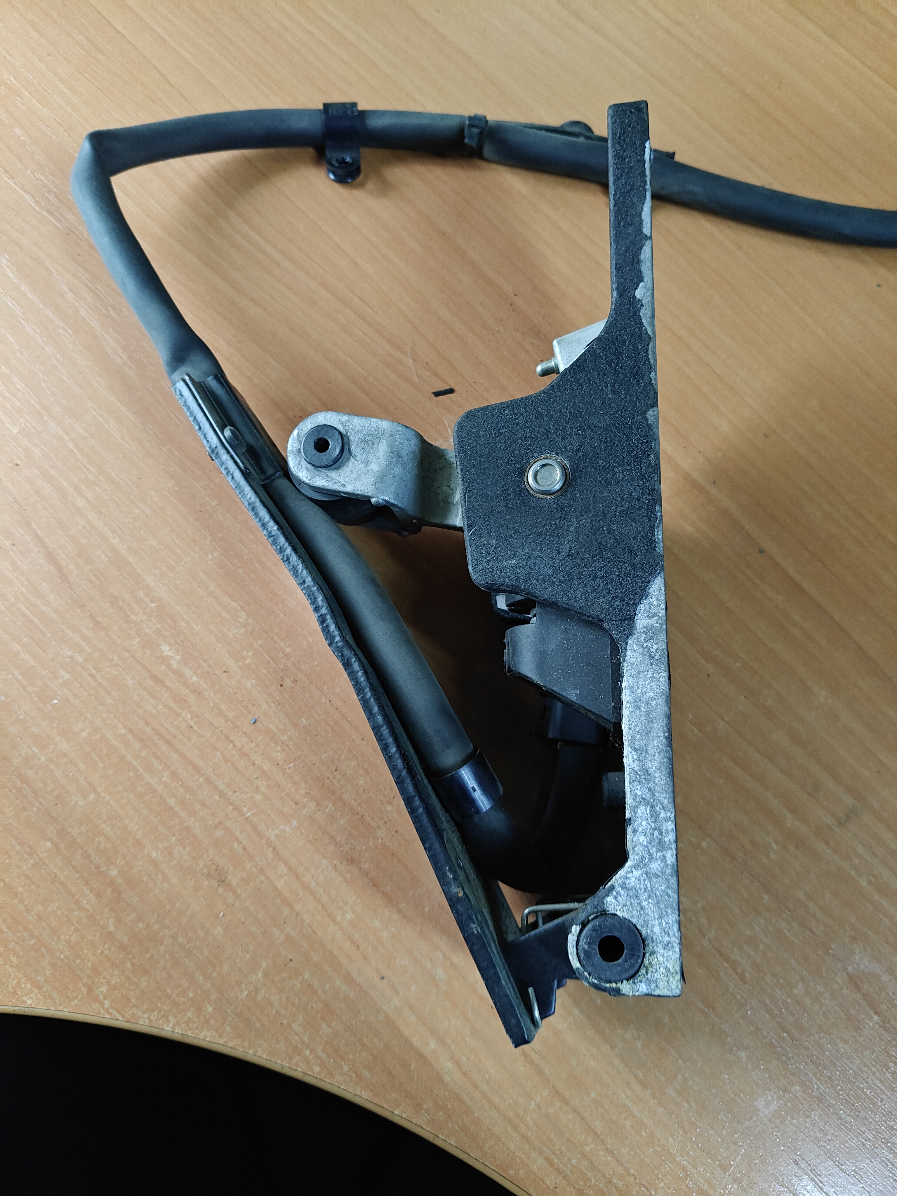 Педаль акселератора Renault Magnum E-TECH 7421111161 3 контакта