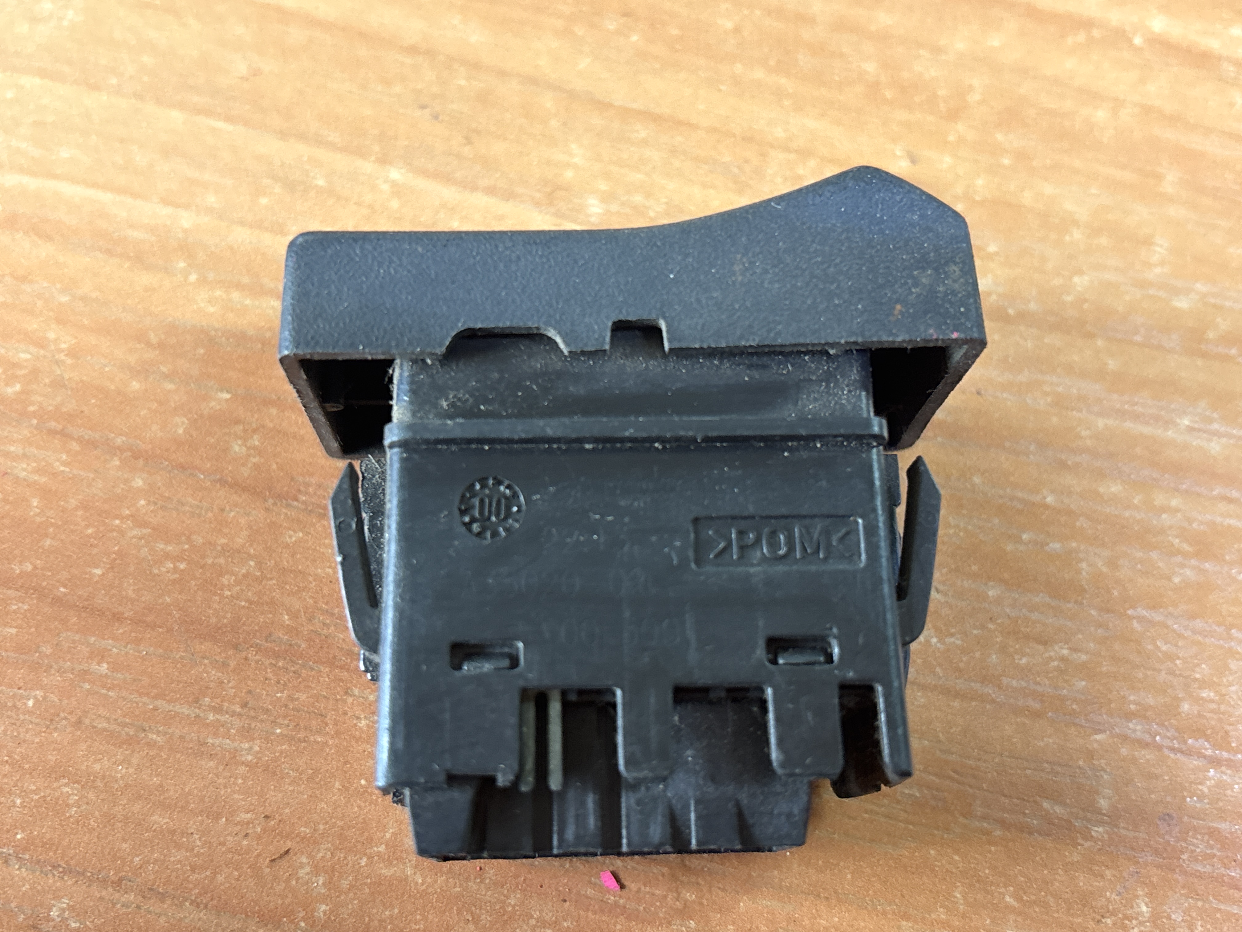Кнопка переключения режимов подвески Кнопка антипробуксовочной системы 5010232171 A35020-02 Рено Премиум Renault Premium