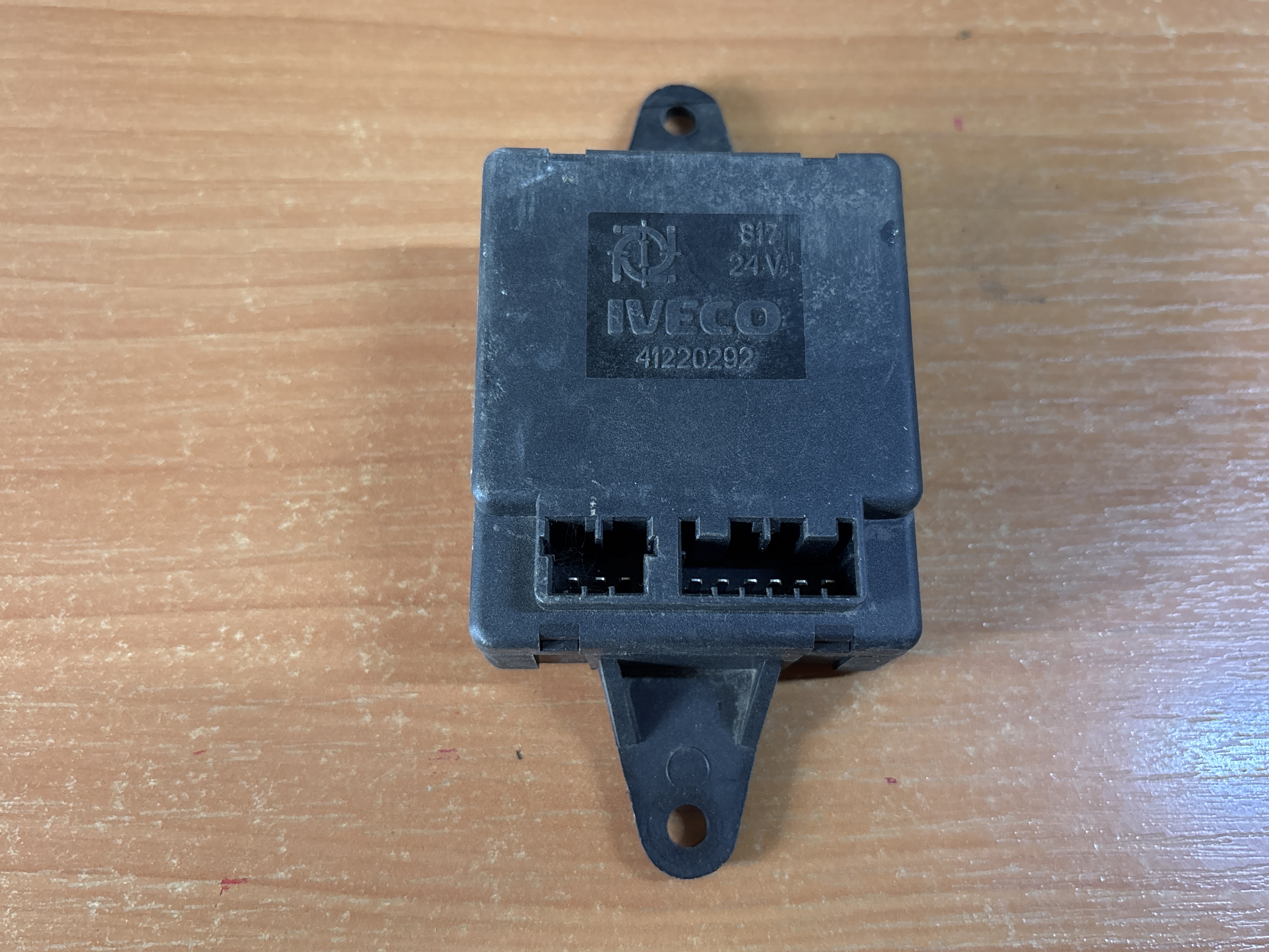 24062 41220292 504077826 Блок электронный ECU-VDI Iveco IVECO STRALIS