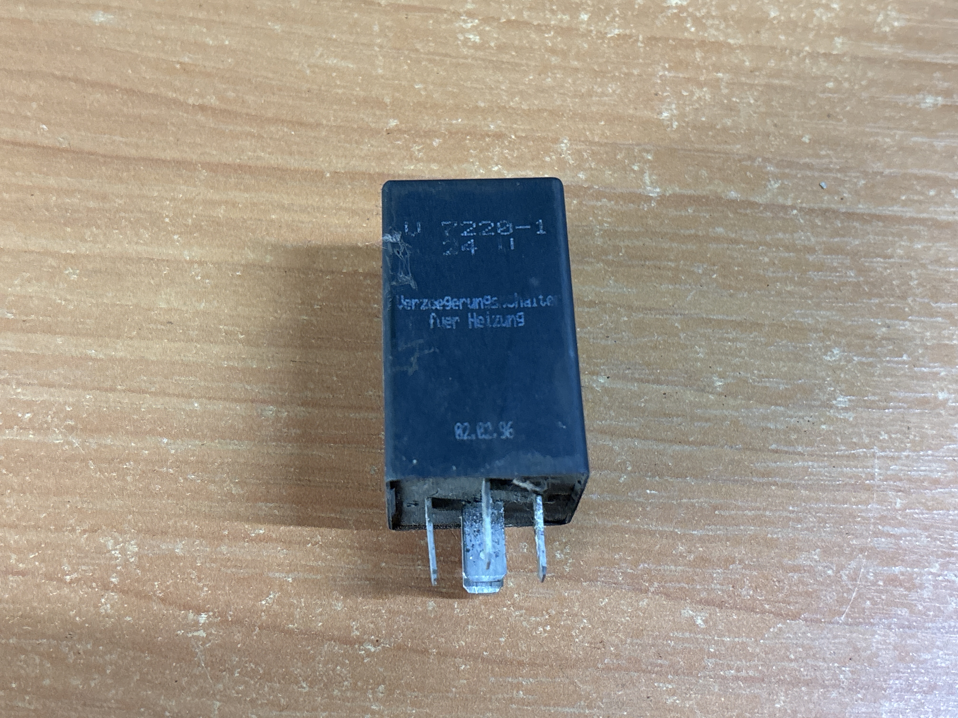 Реле системы отопления 7220-1 24v