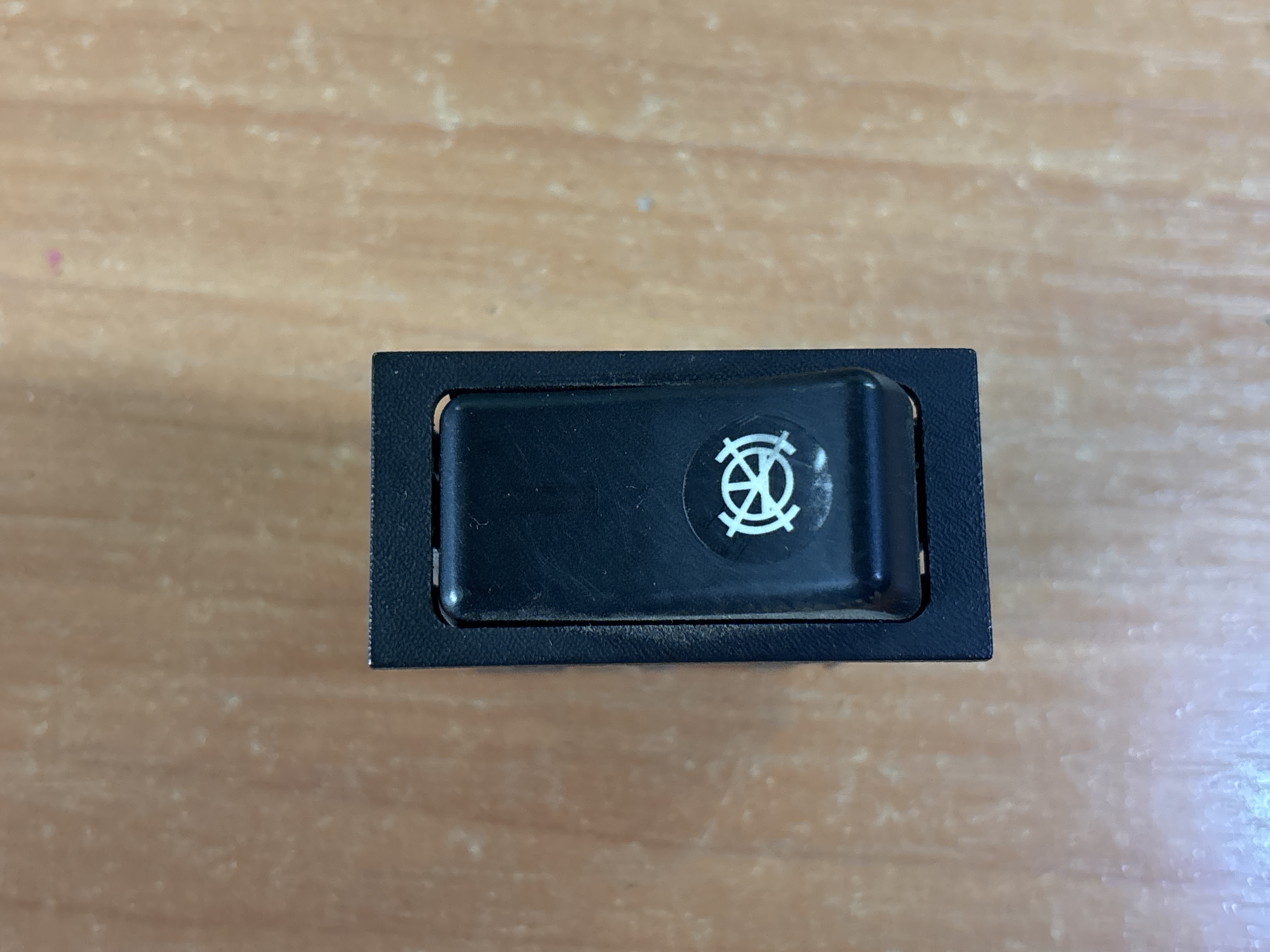 Кнопка многофункциональная Мерседес Ман Mersedes MAN TGA TGX TGS TGM 81255036395 0695500